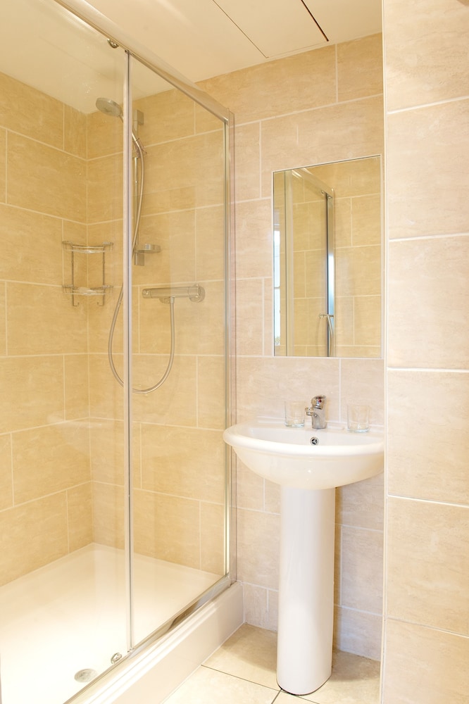 Curzon House Hotel