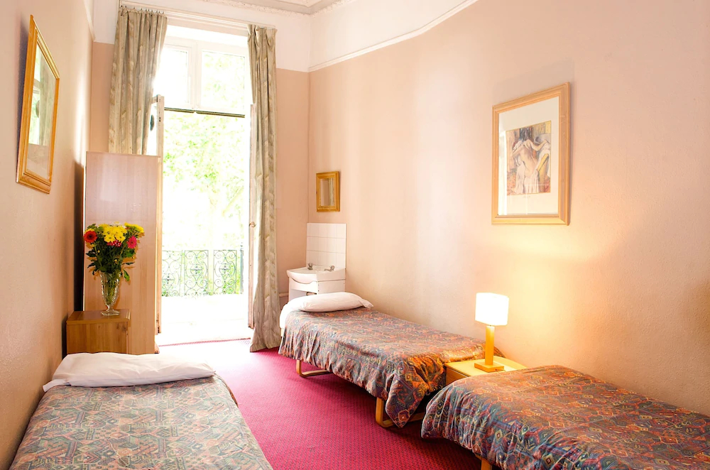 Curzon House Hotel