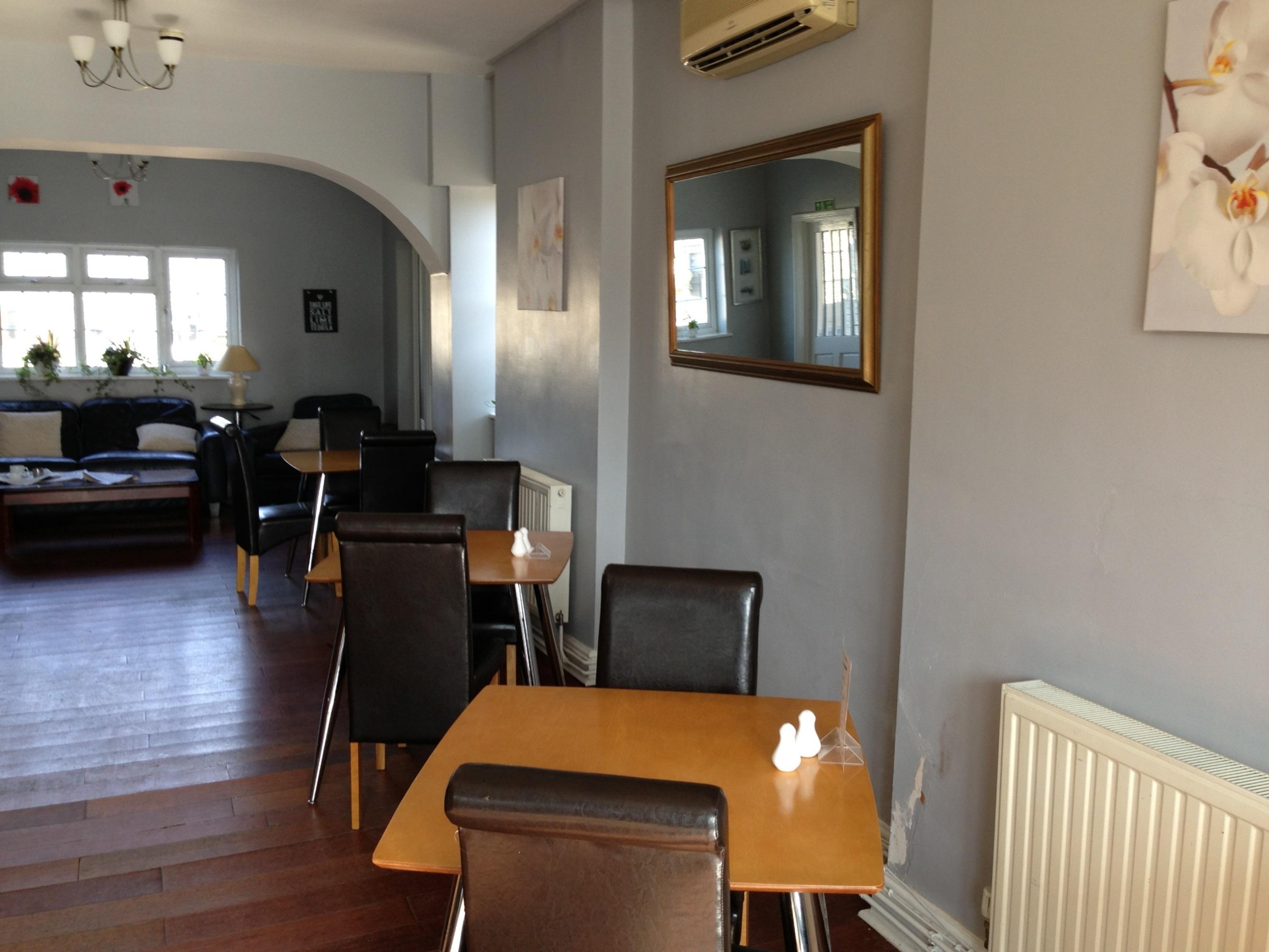 Coachhouse Hotel