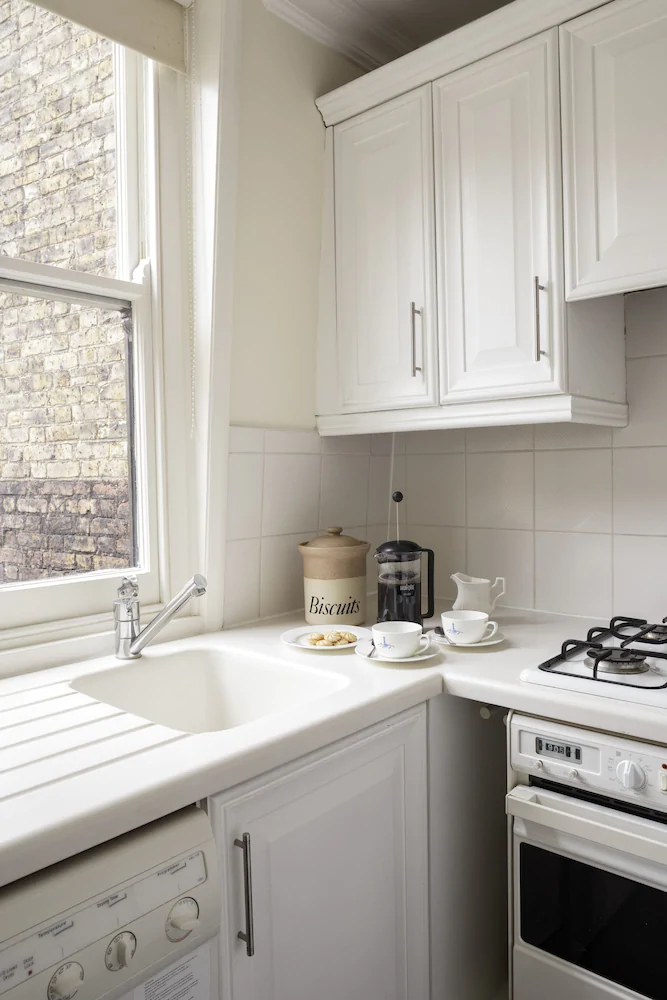 10 Curzon Street by Mansley Apartements