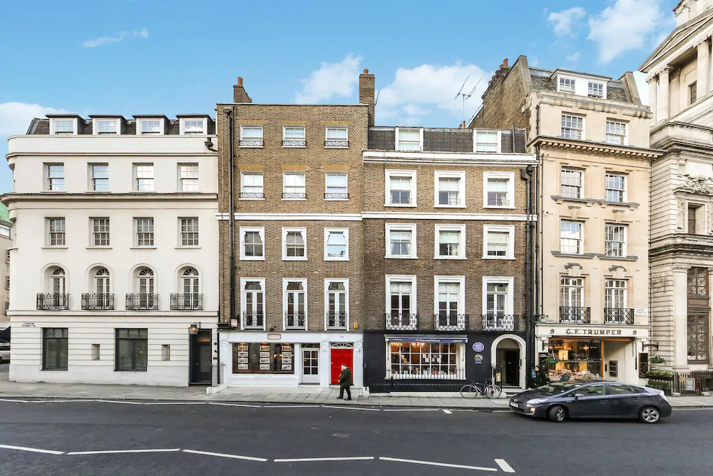 10 Curzon Street by Mansley Apartements