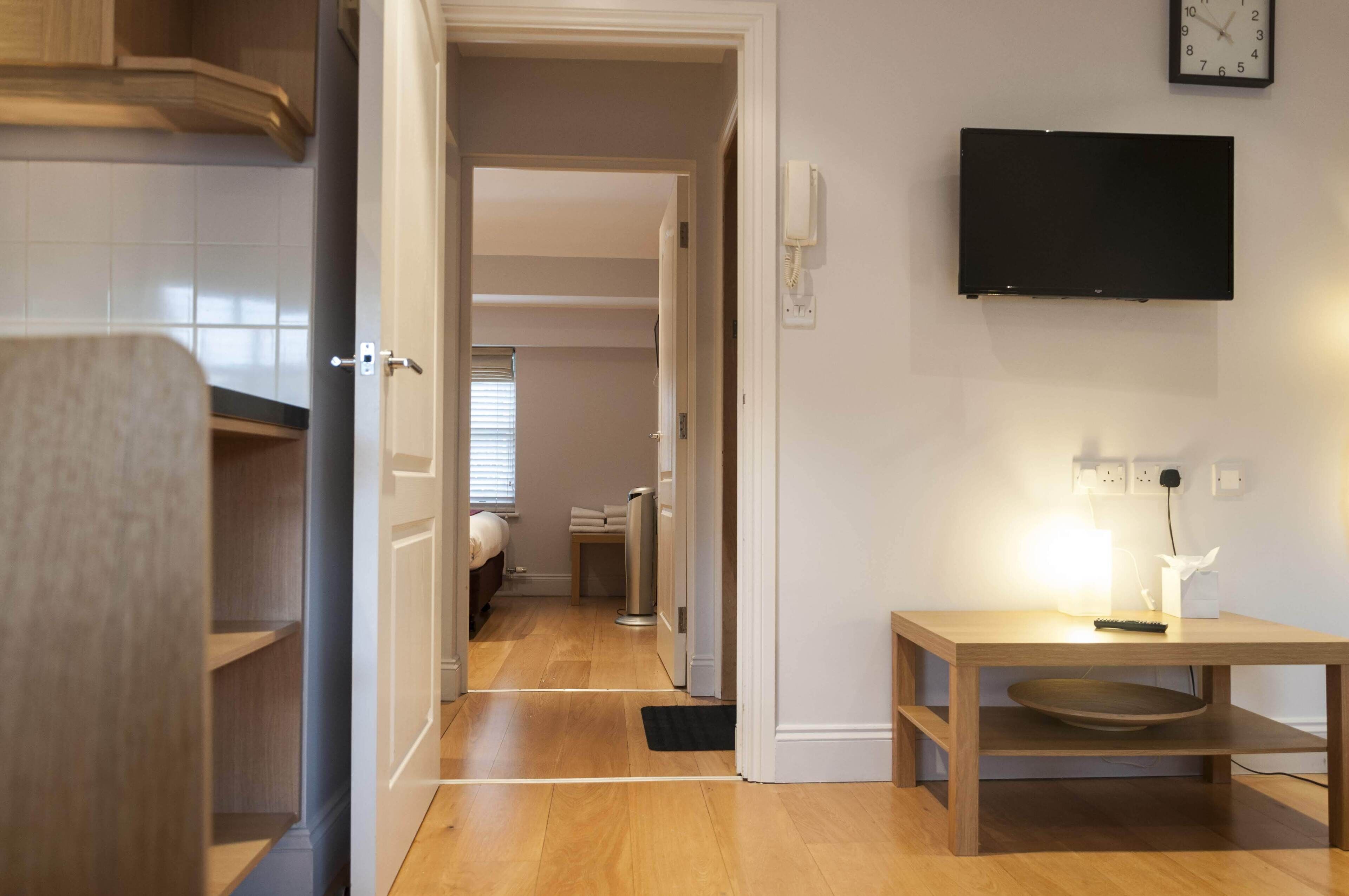 12 London Street Apartments
