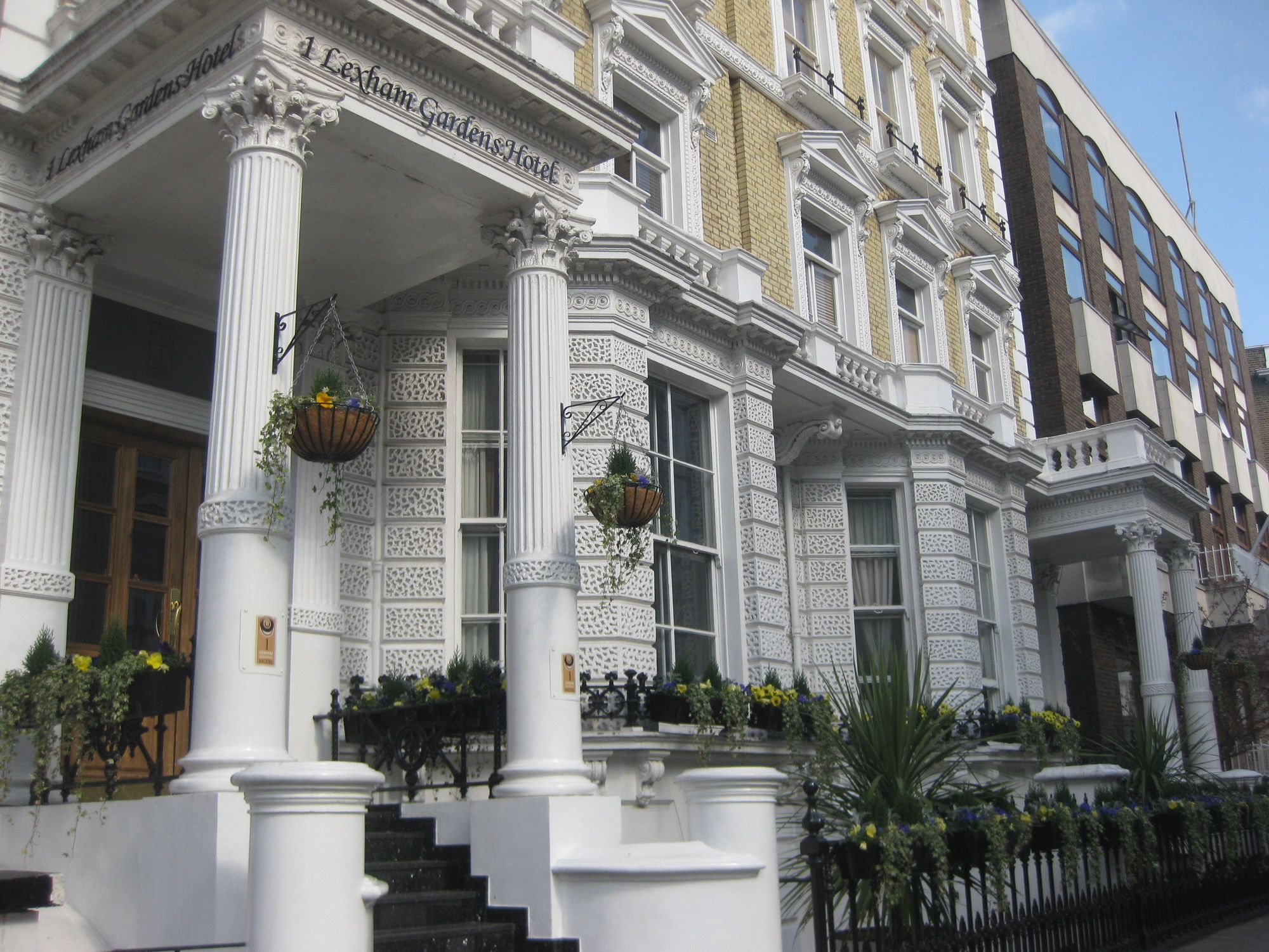 1 Lexham Gardens Hotel