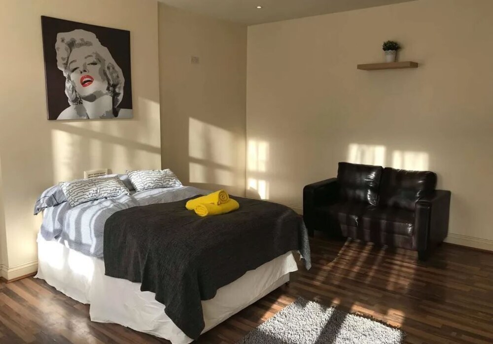 Mapesbury Hostel