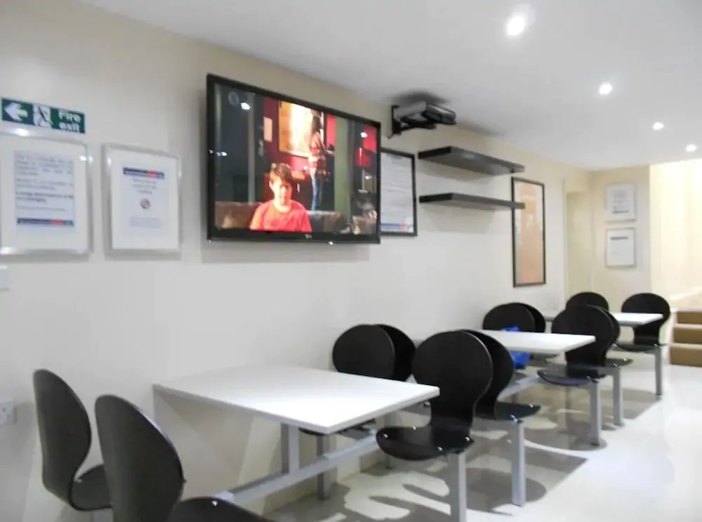Mapesbury Hostel
