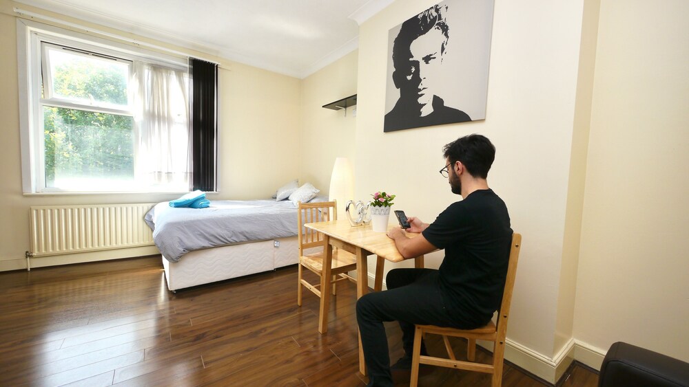 Mapesbury Hostel