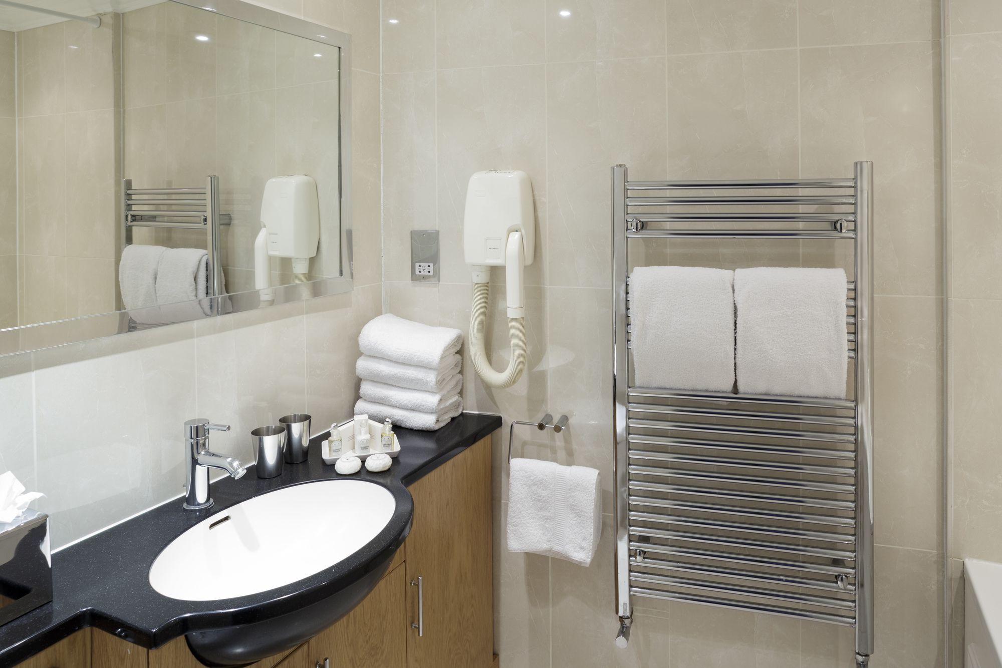 44 Curzon Street by Mansley Apartments