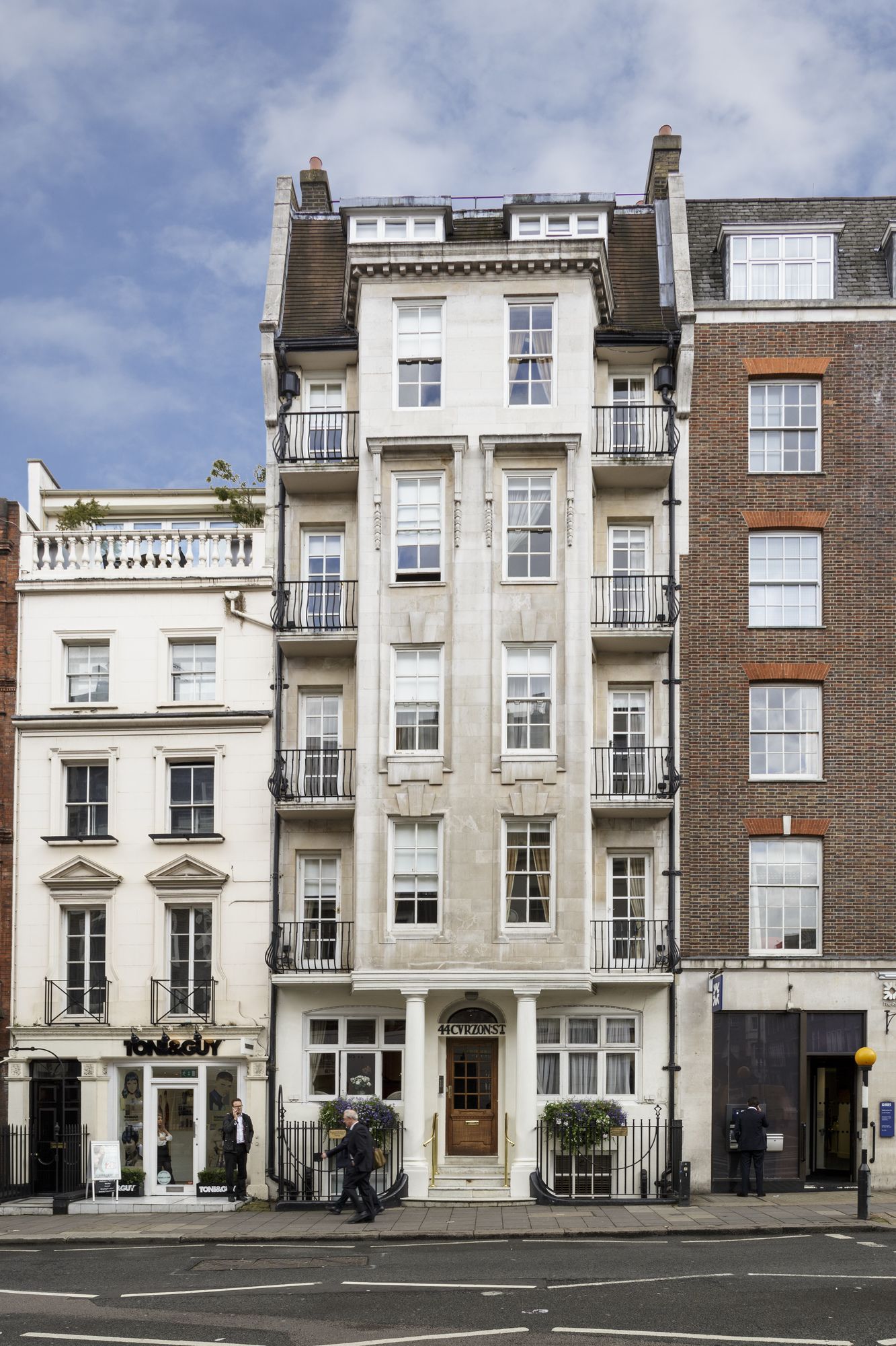 44 Curzon Street by Mansley Apartments