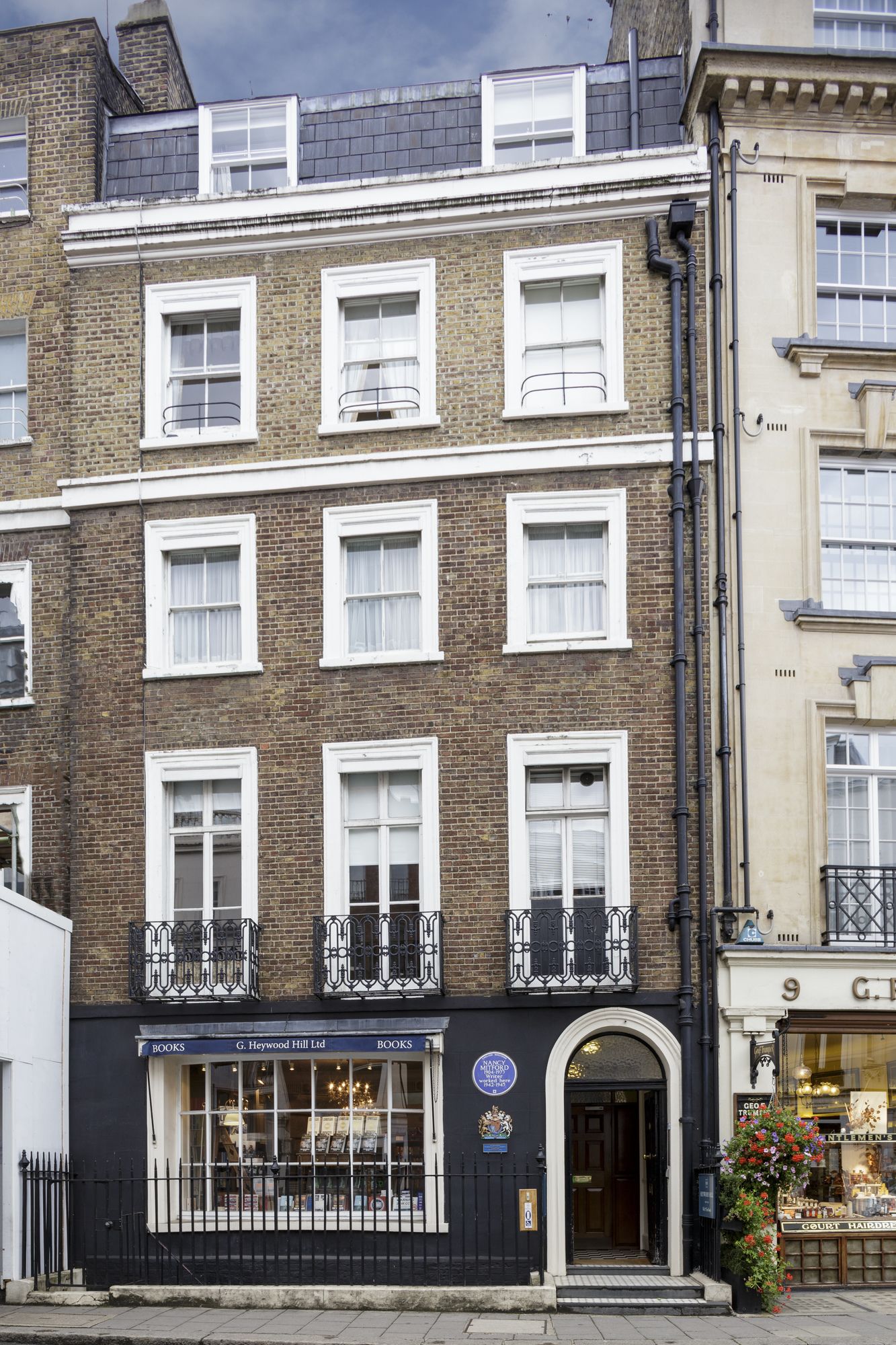 44 Curzon Street by Mansley Apartments