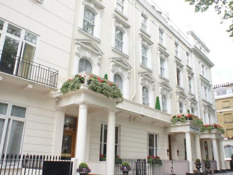 Abbey Court Hotel