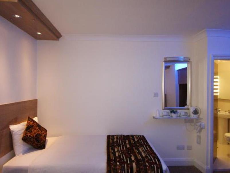 Abbey Court Hotel
