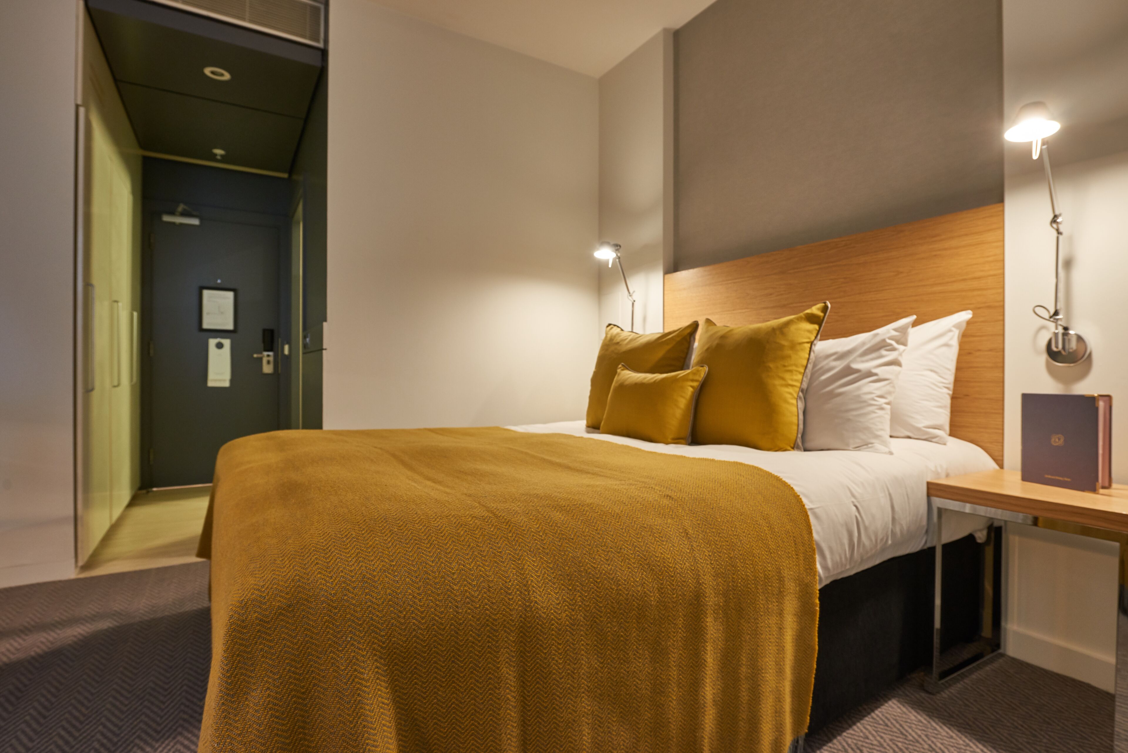 Apex City of London Hotel