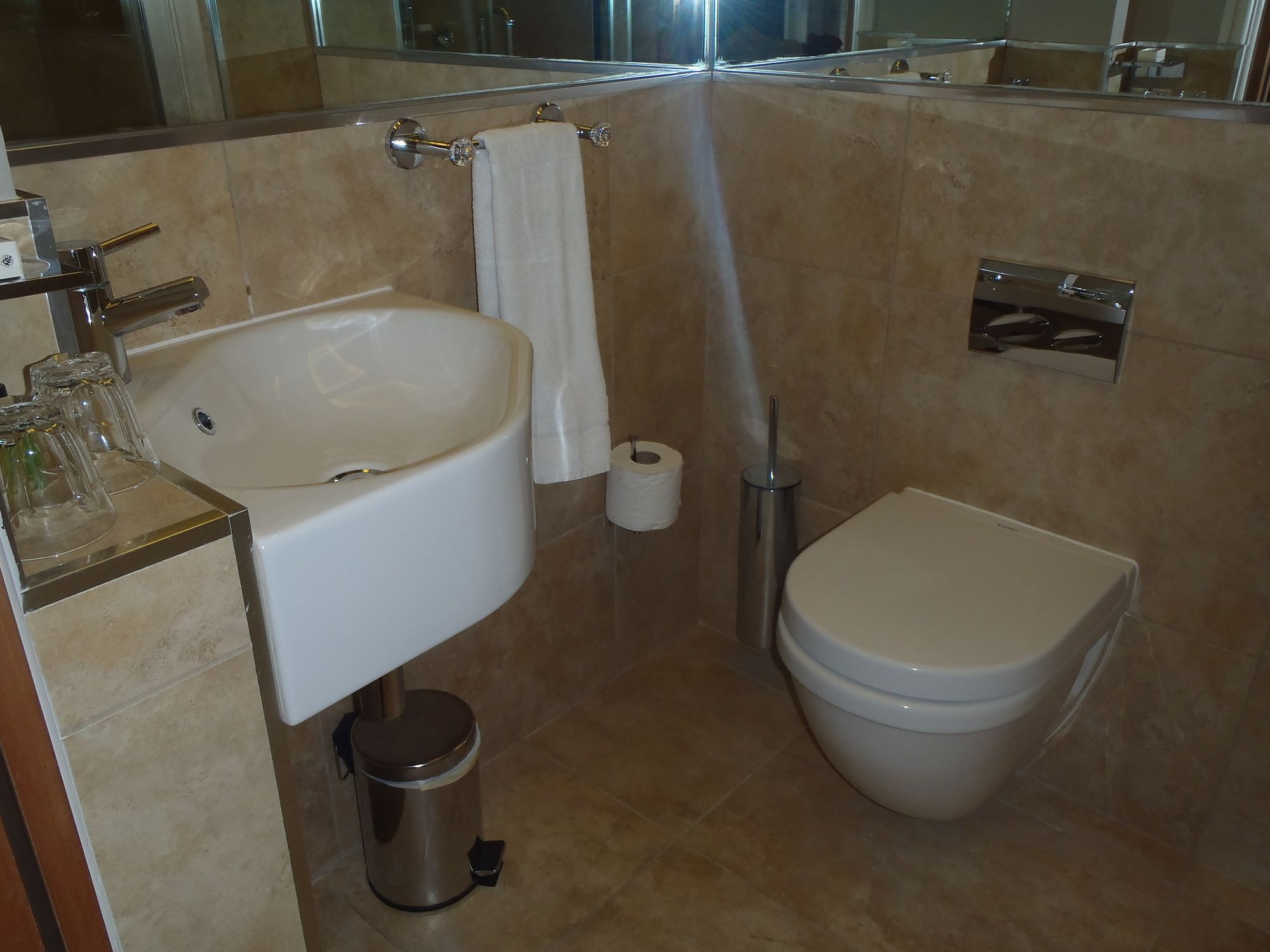 Arosfa Hotel By Compass Hospitality