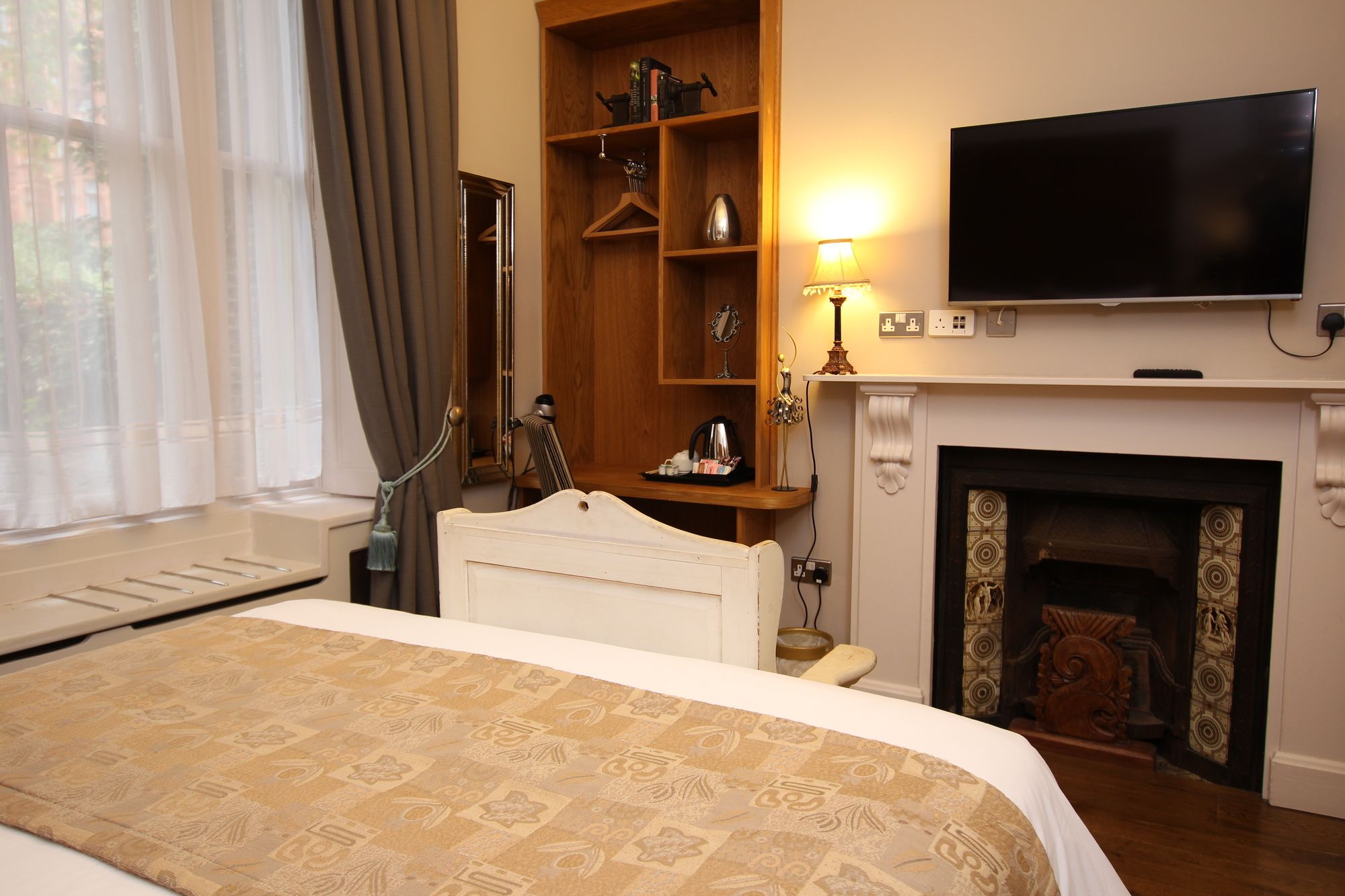 Arosfa Hotel By Compass Hospitality