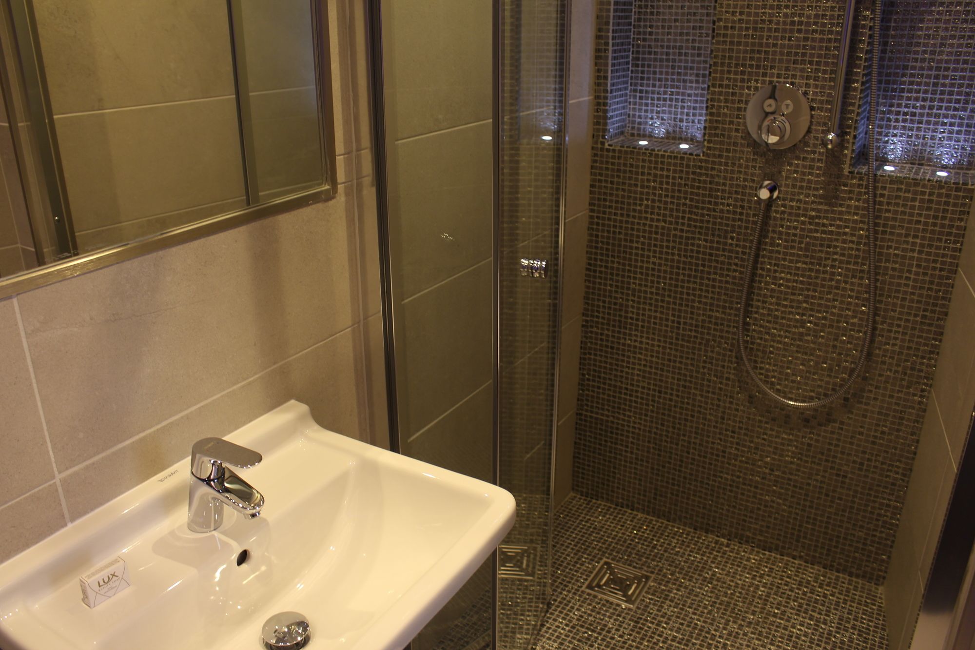 Arosfa Hotel By Compass Hospitality