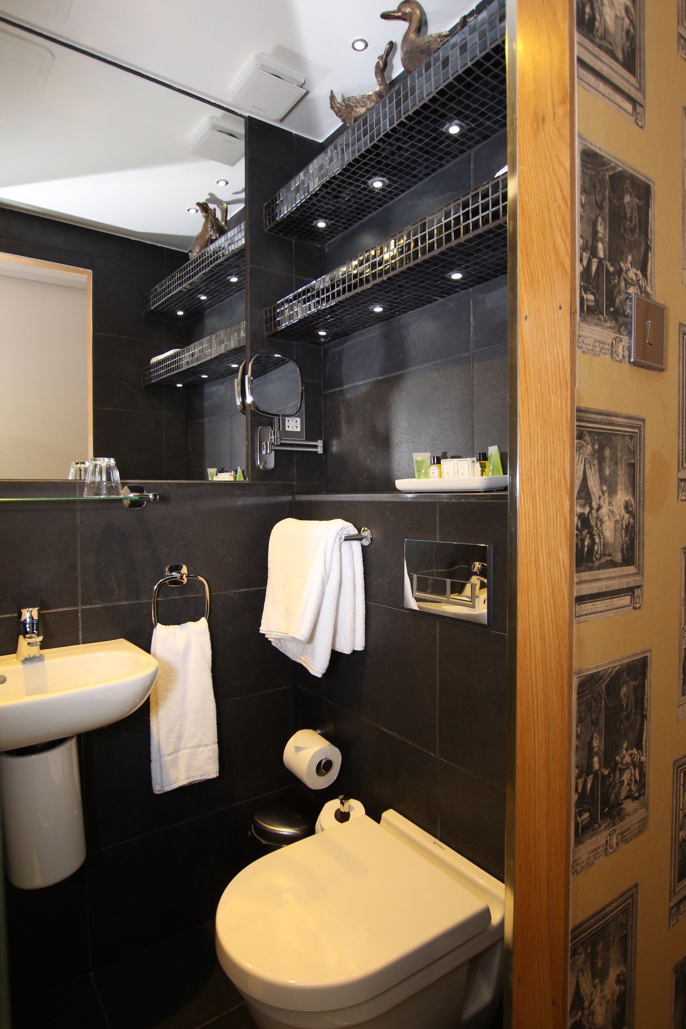 Arosfa Hotel By Compass Hospitality