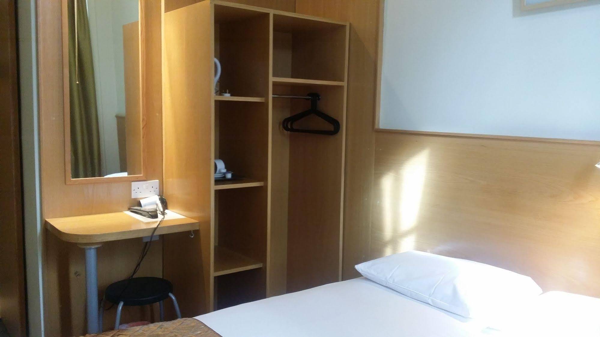 Arriva Hotel London