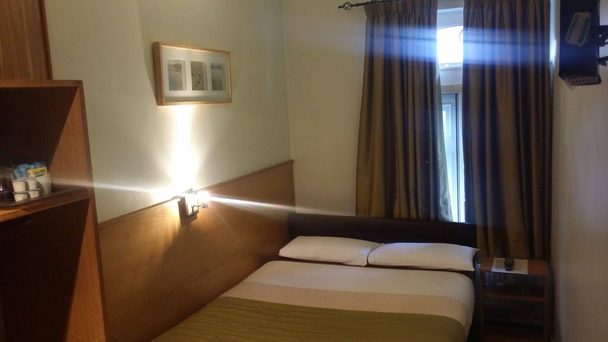 Arriva Hotel London