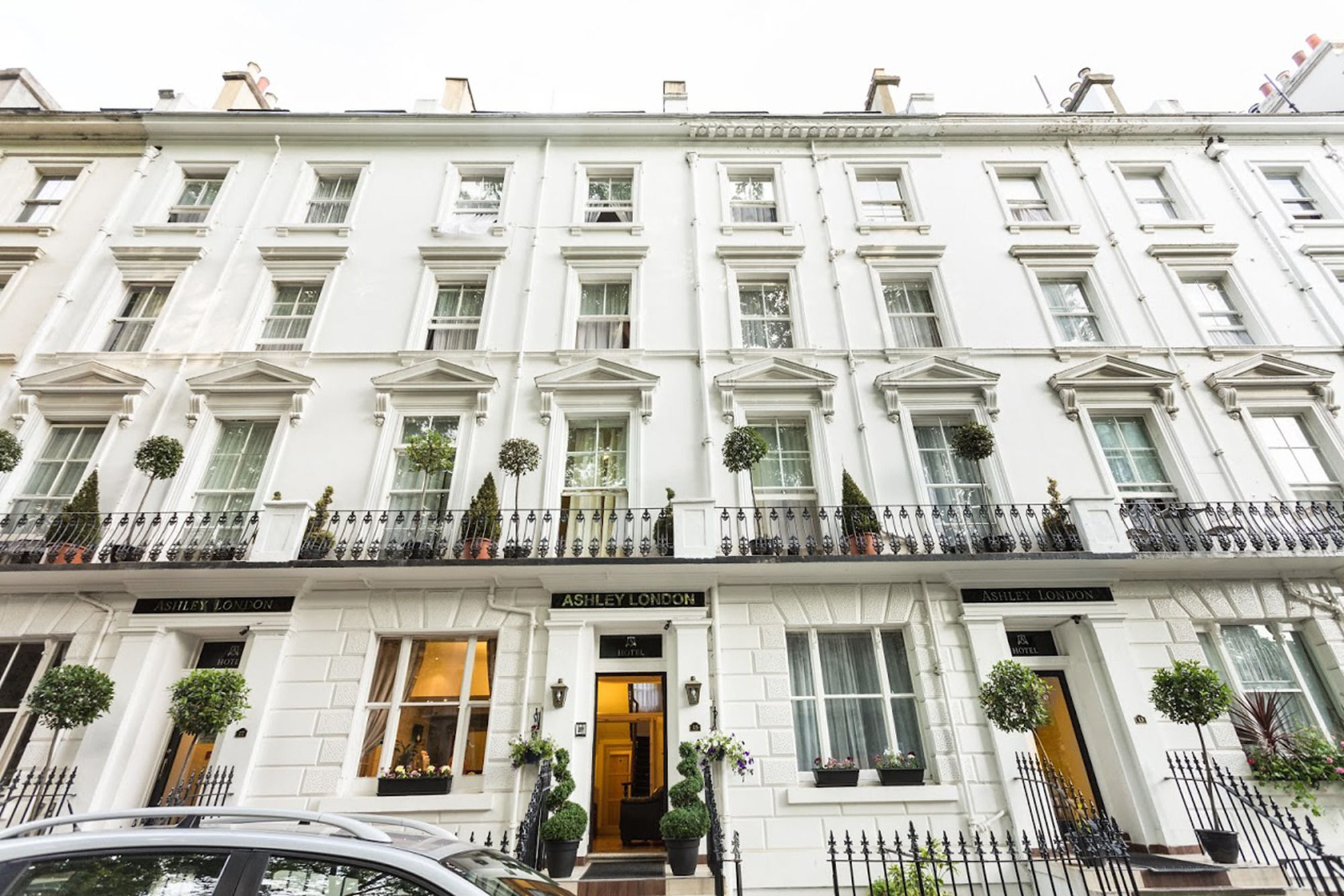 Voyage London Hotel