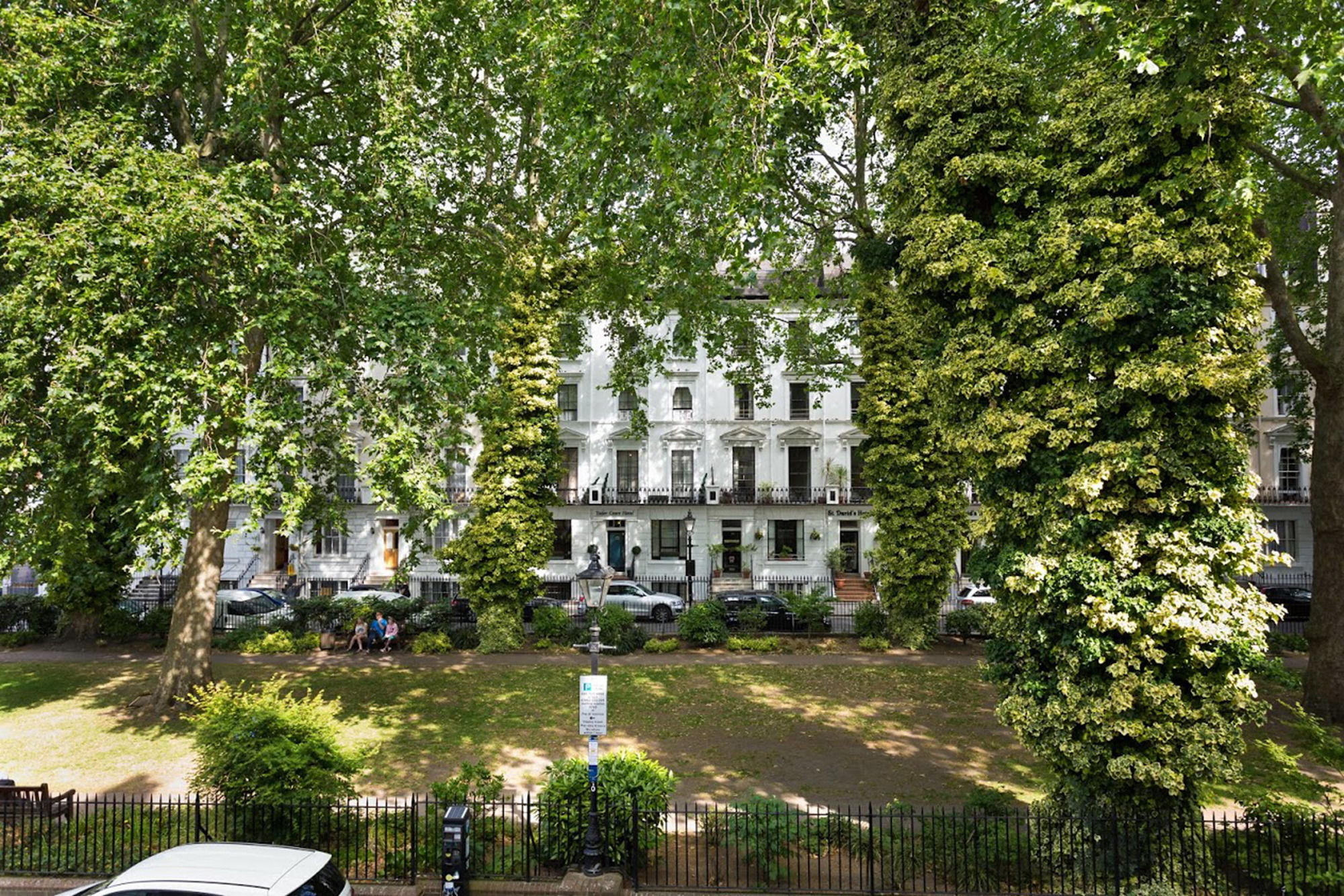 Voyage London Hotel