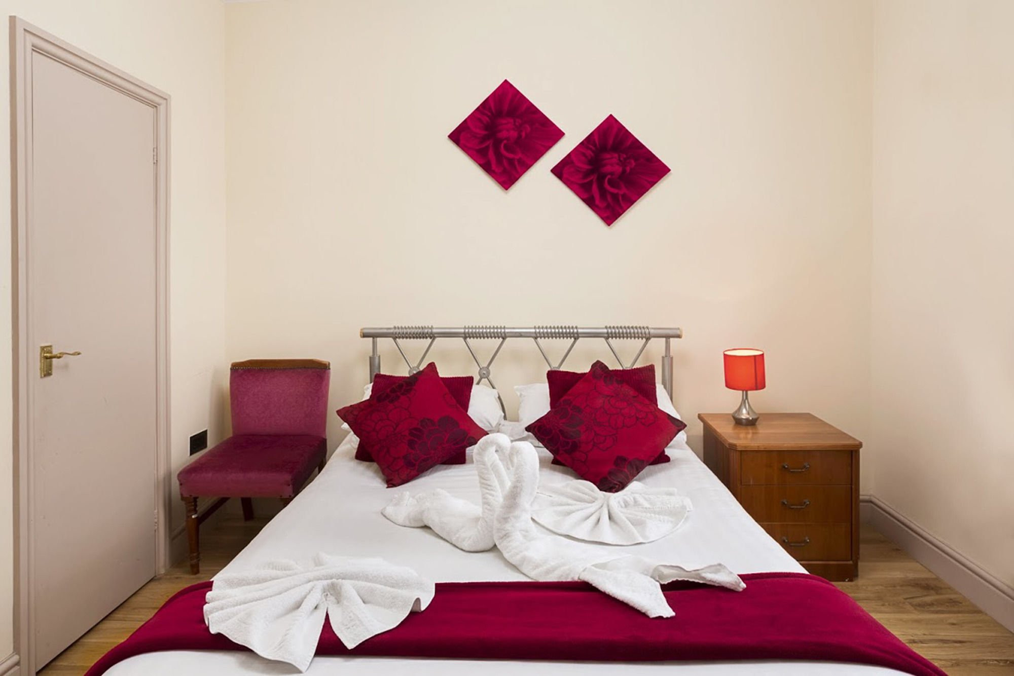 Voyage London Hotel