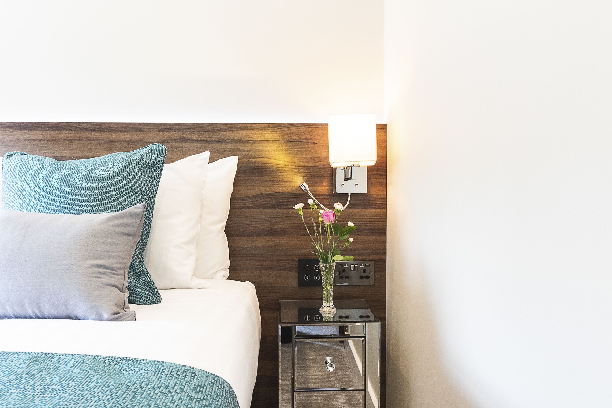 Voyage London Hotel