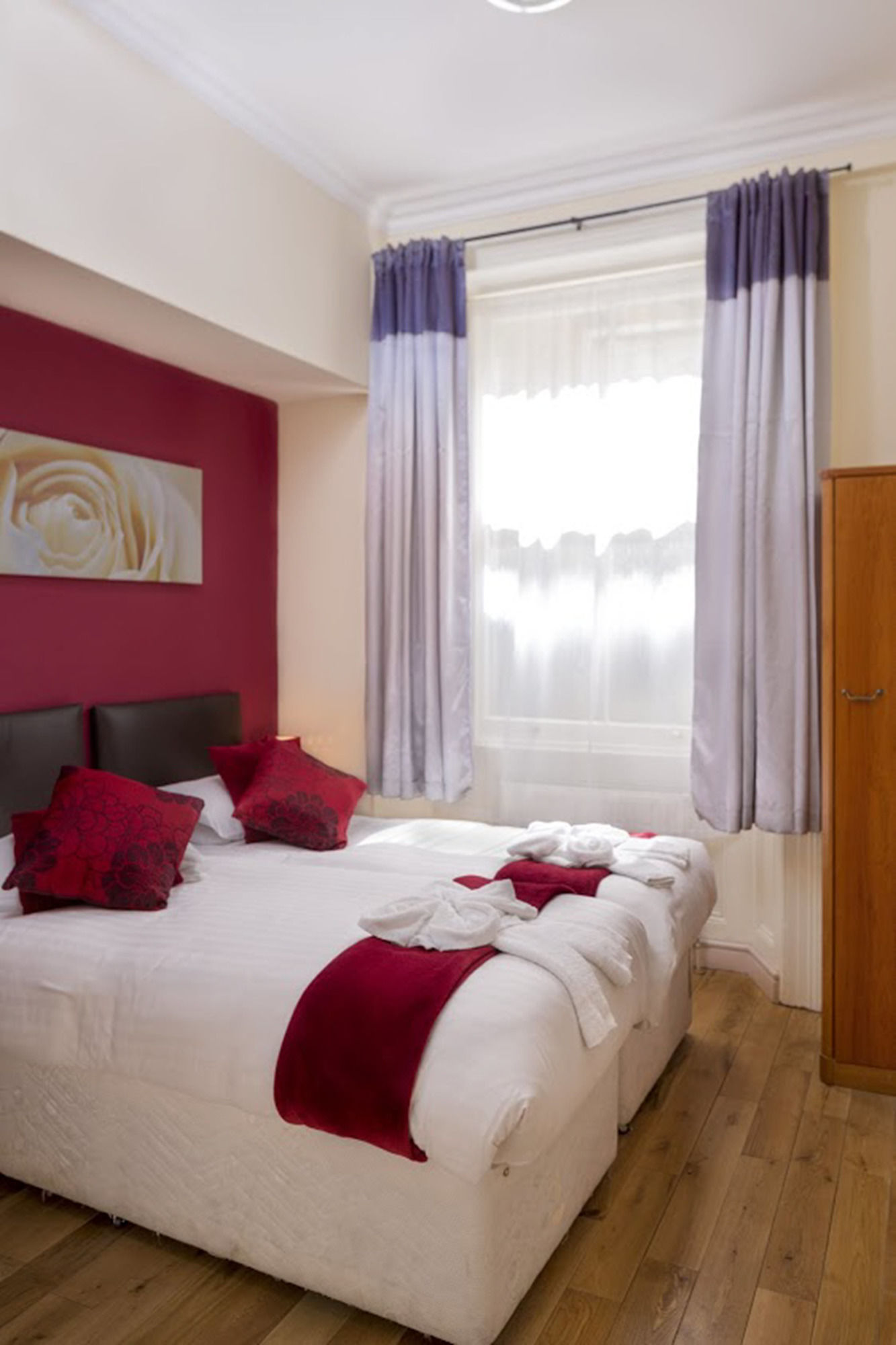 Voyage London Hotel
