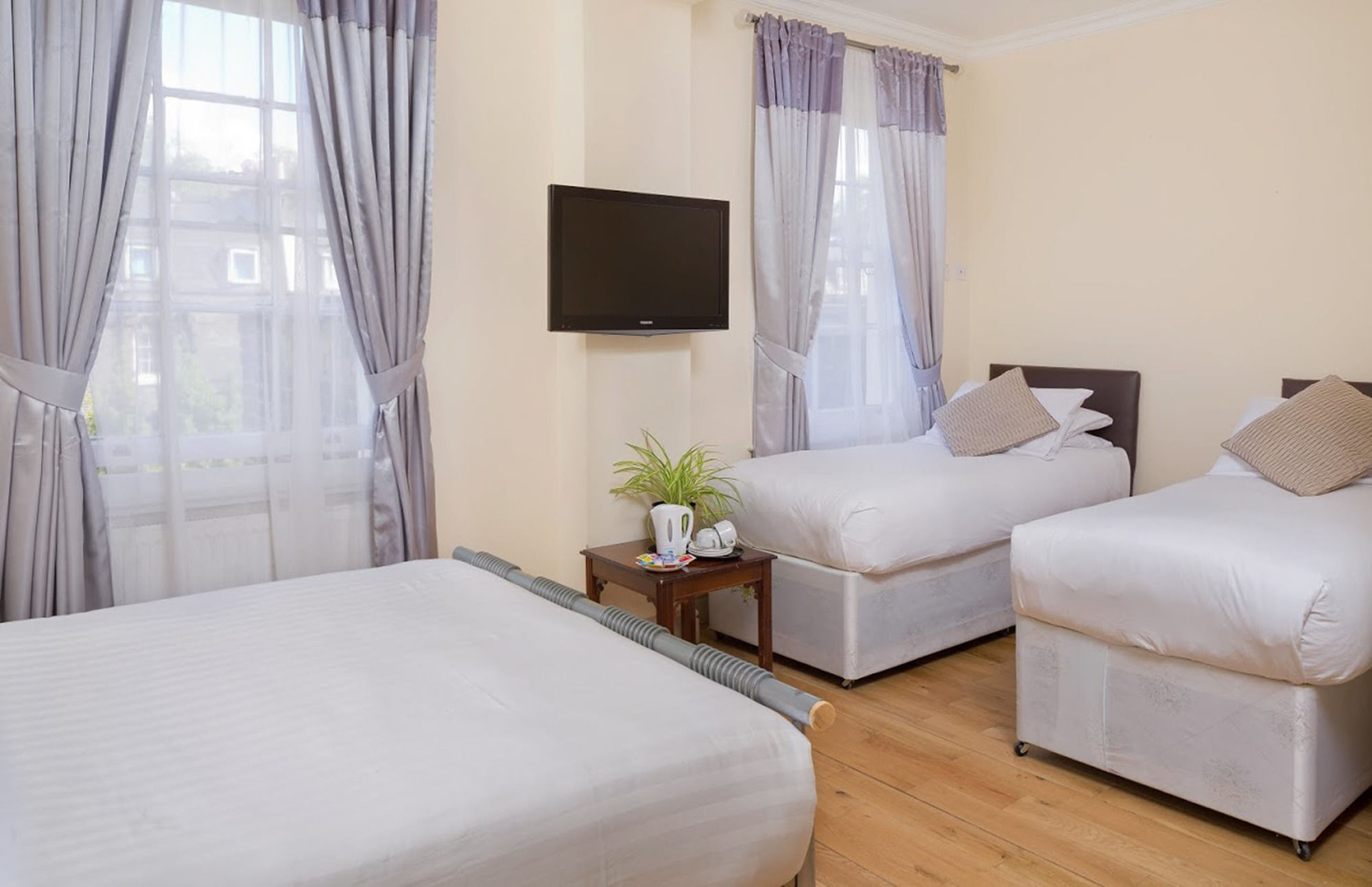 Voyage London Hotel