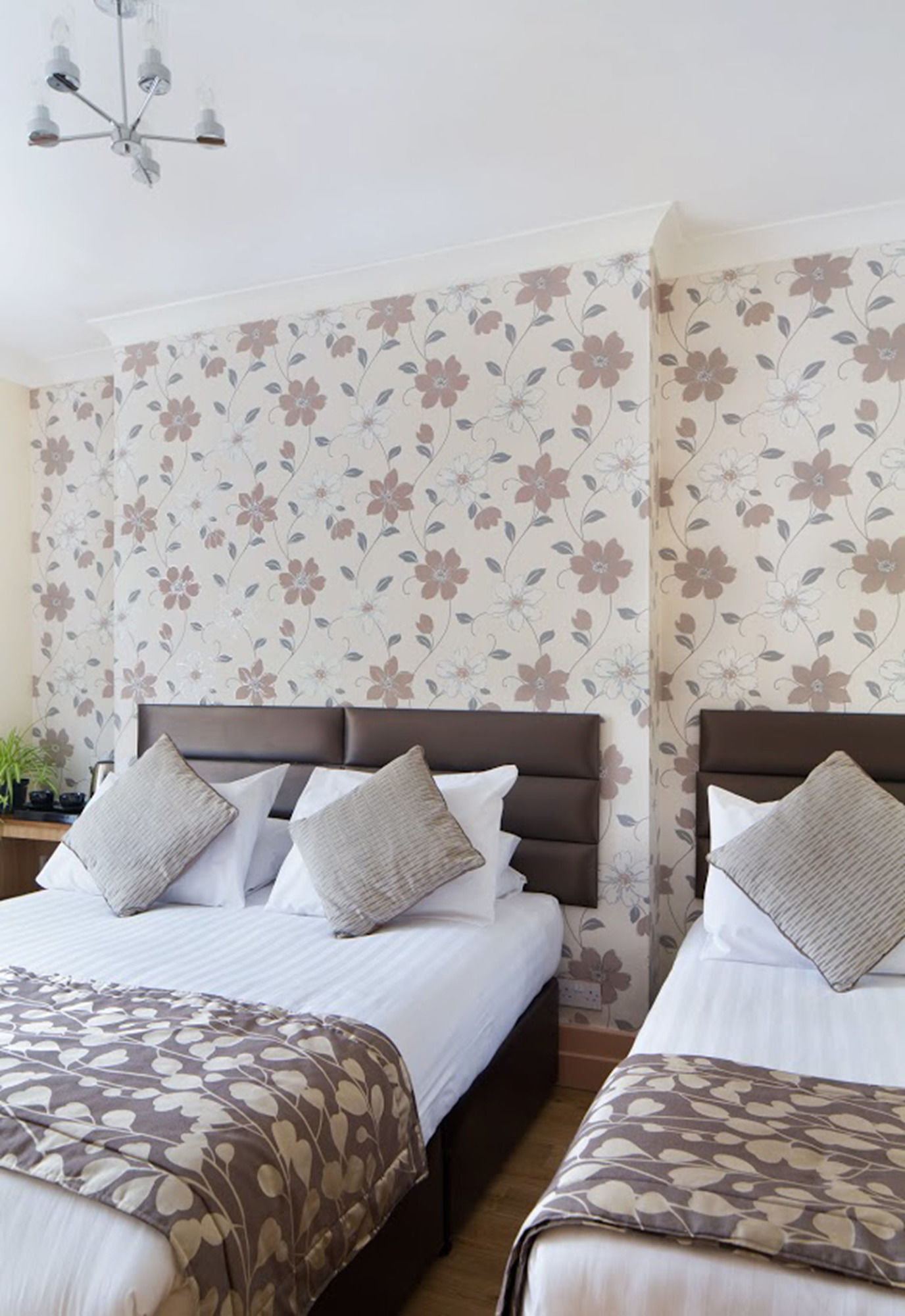 Voyage London Hotel