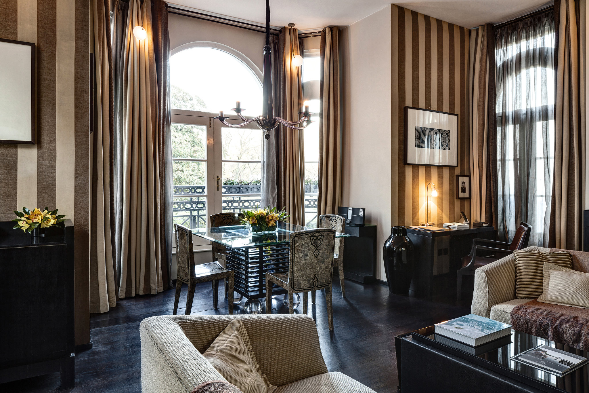 60 Hyde Park Gate Hotel