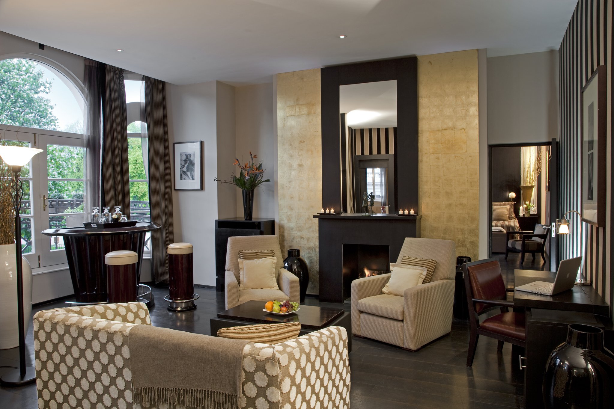 60 Hyde Park Gate Hotel