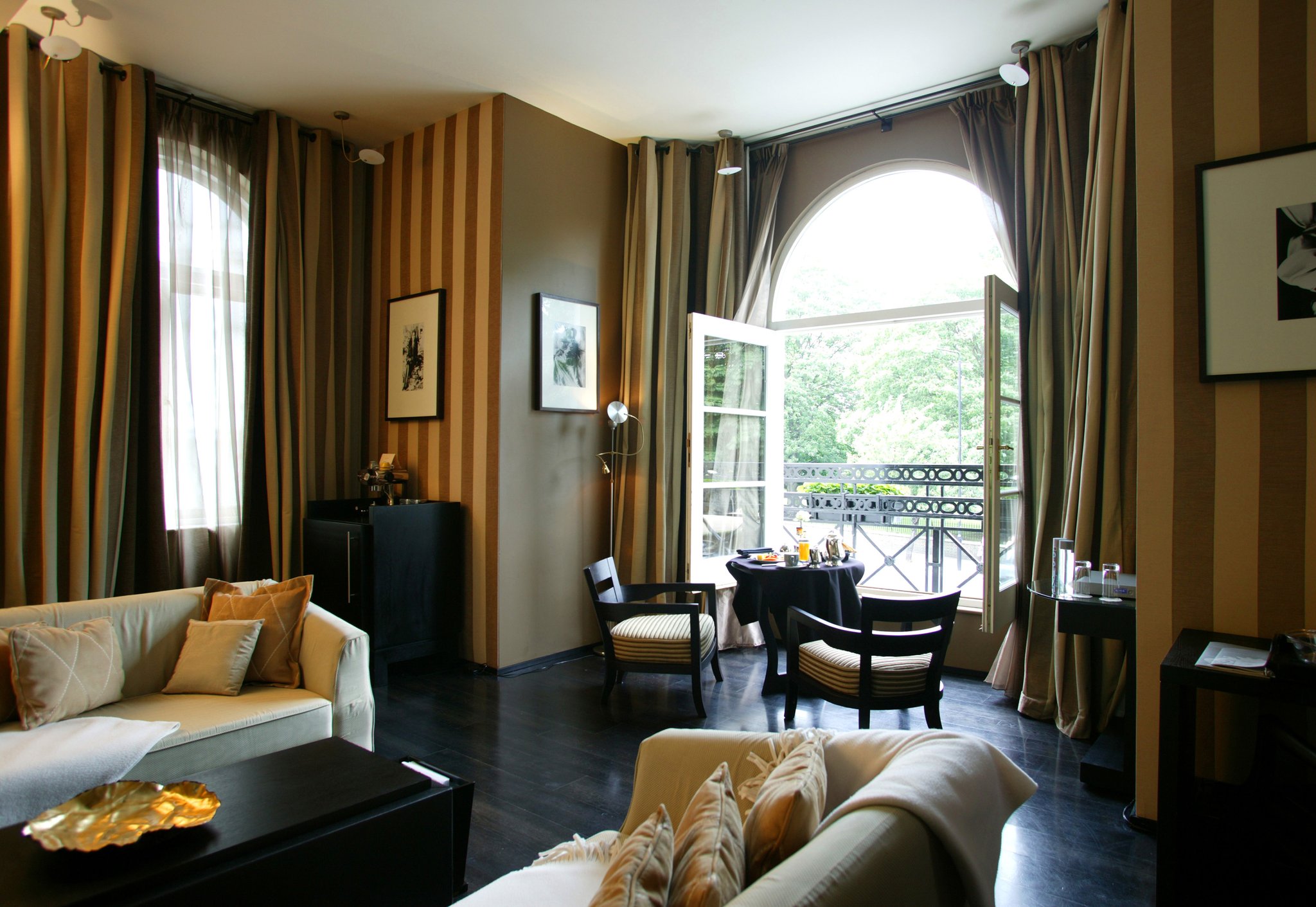 60 Hyde Park Gate Hotel