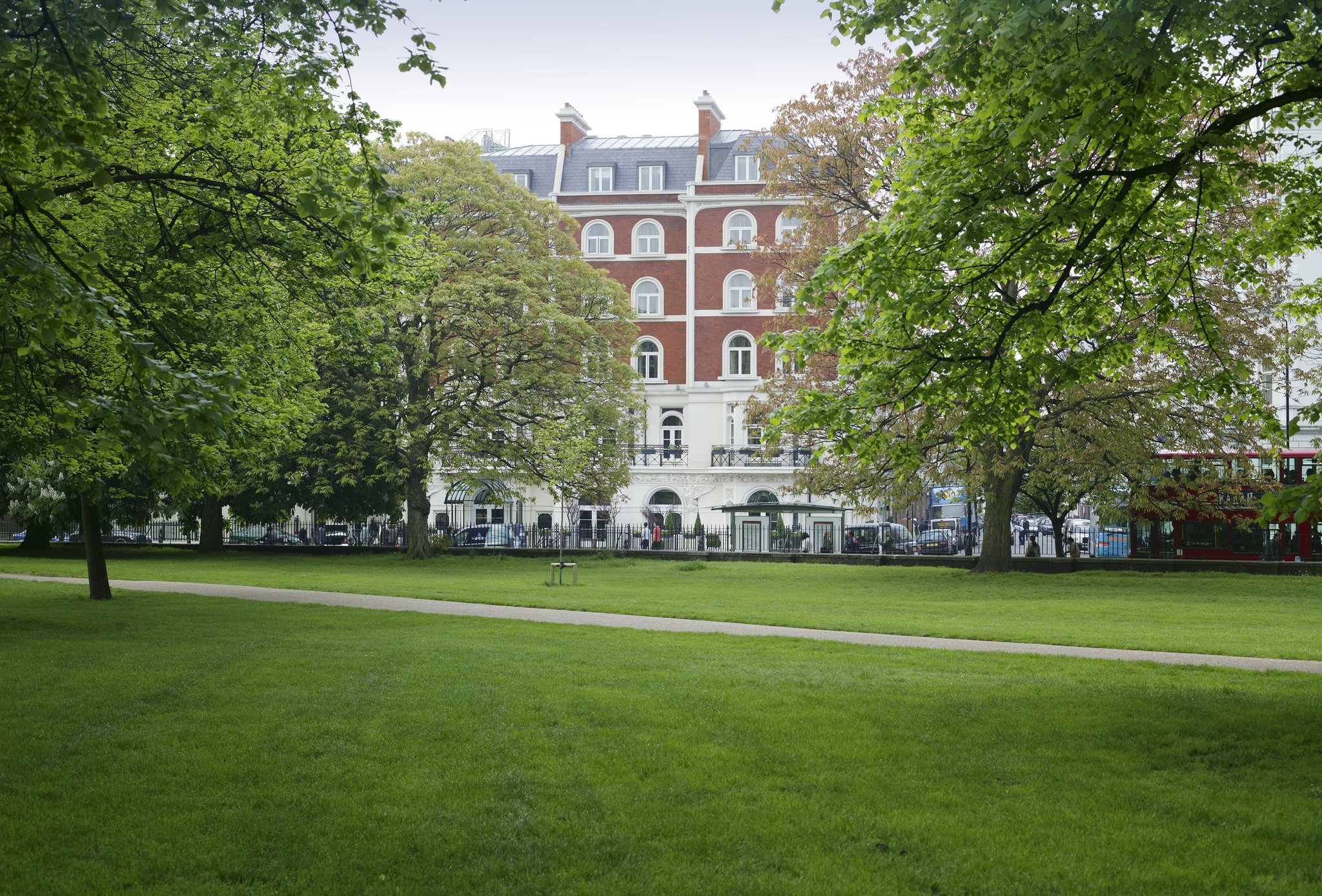 60 Hyde Park Gate Hotel