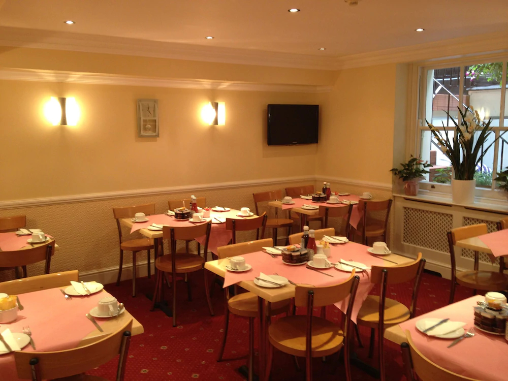 Balmoral House Hotel