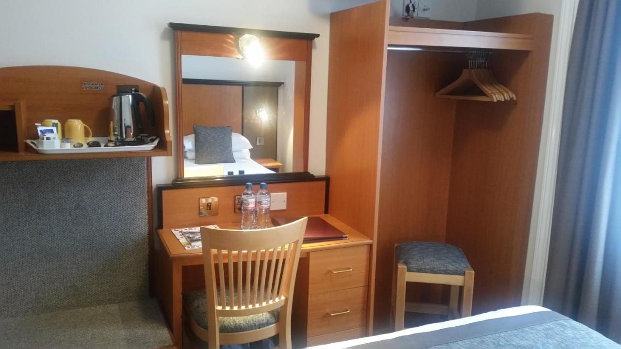 Best Western Corona