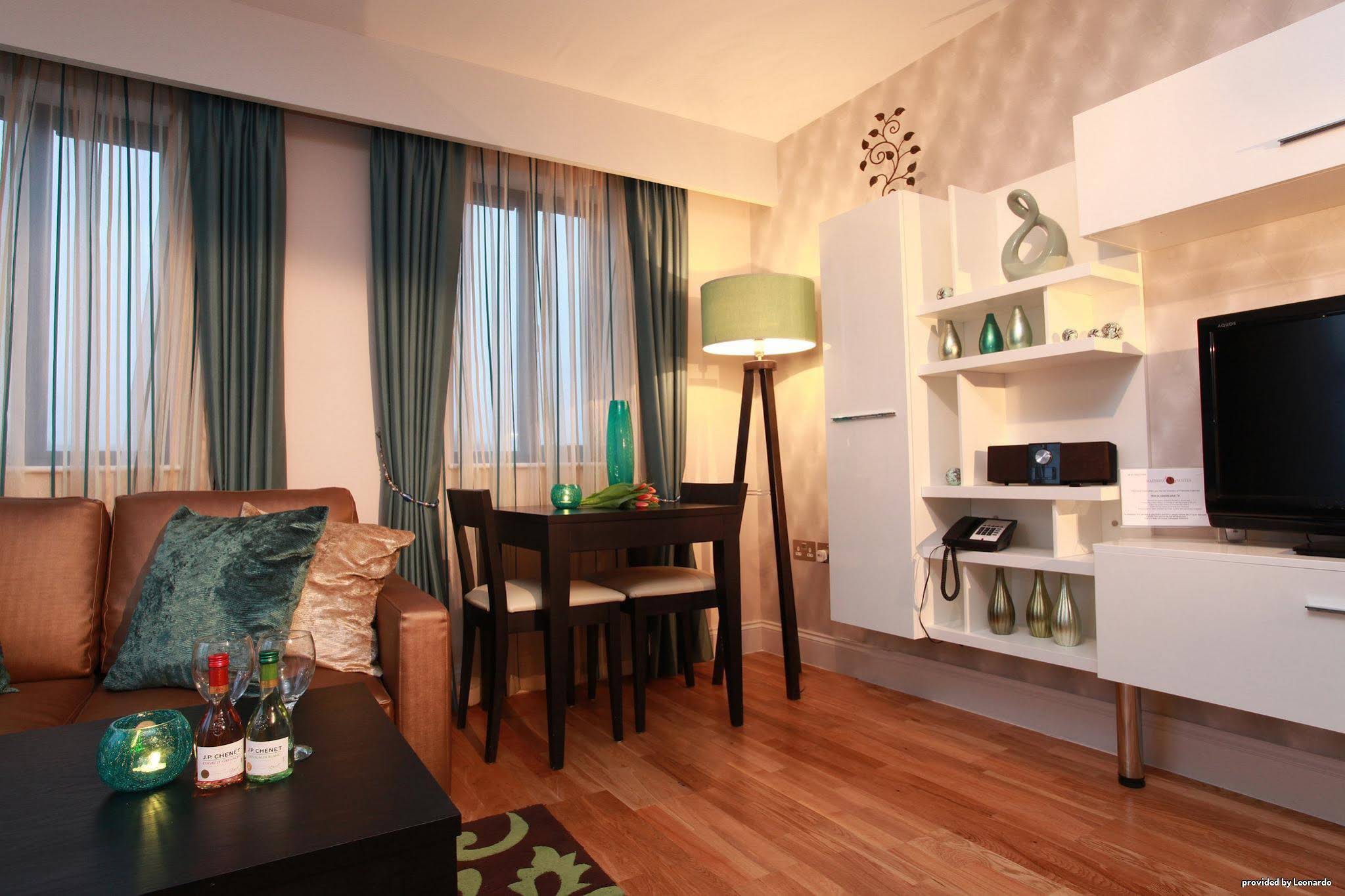 Maitrise Suites Apartment Hotel