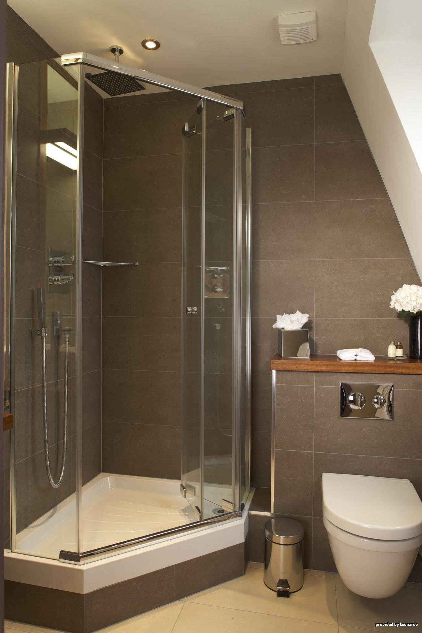 Maitrise Suites Apartment Hotel