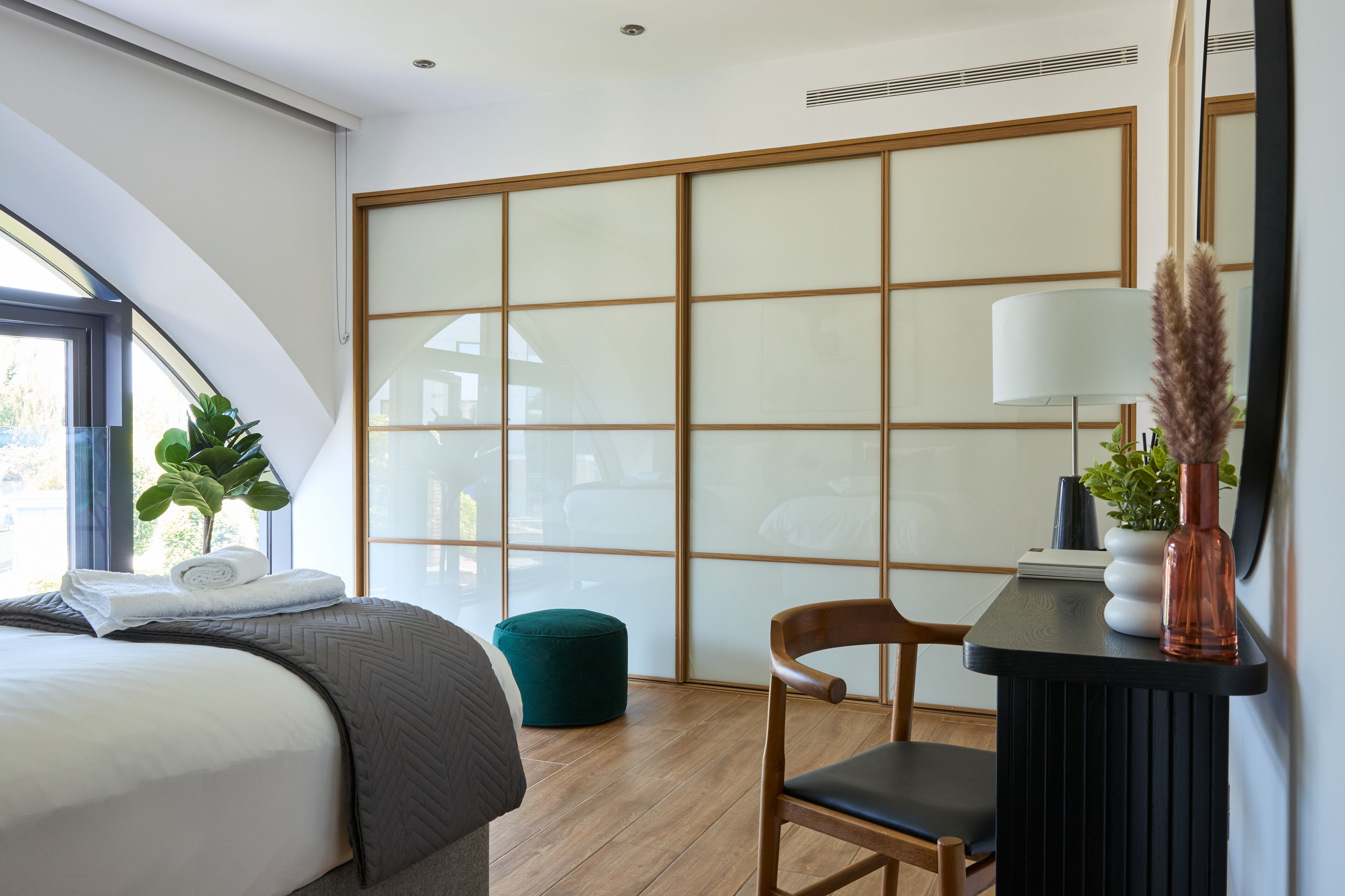 Kew Bridge By Viridian Apartments