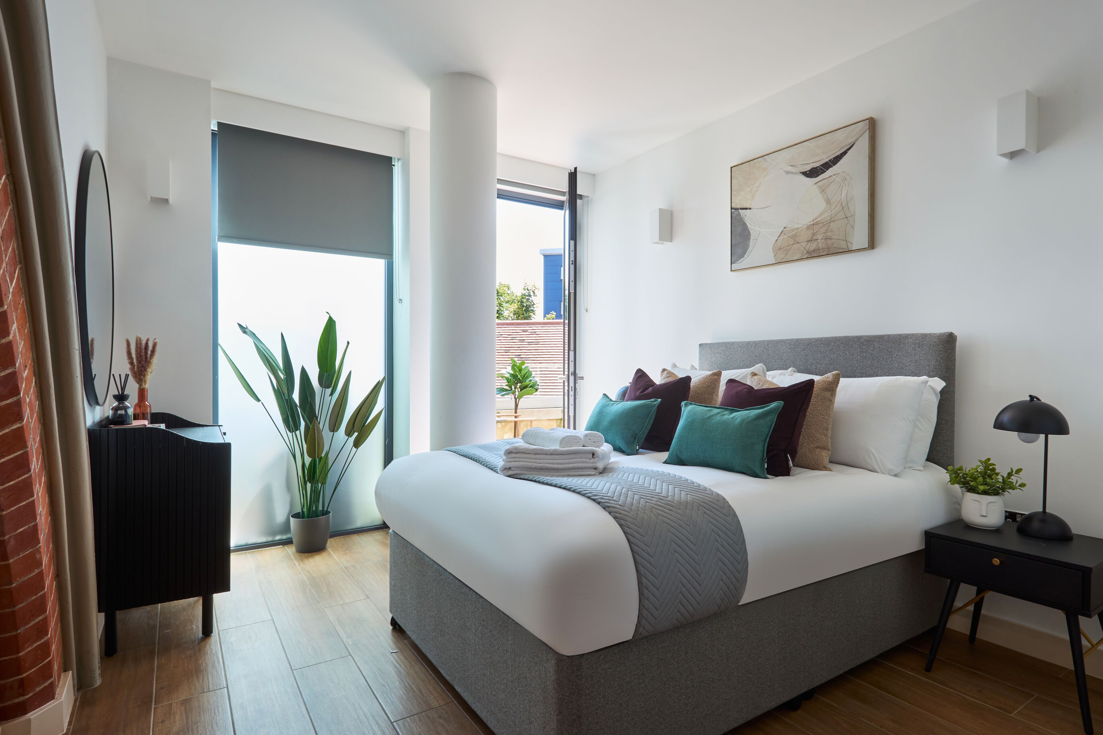 Kew Bridge By Viridian Apartments