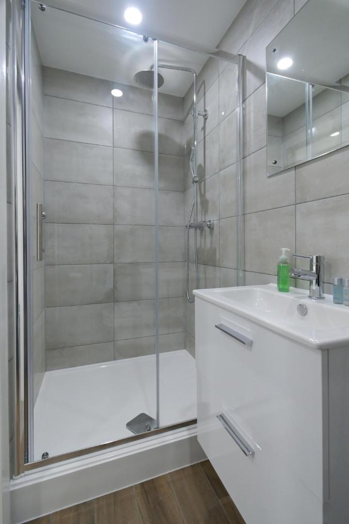 Charlotte Street Rooms by Allo Housing