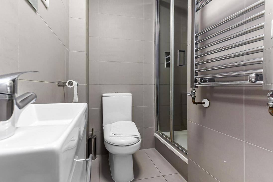 Charlotte Street Rooms by Allo Housing