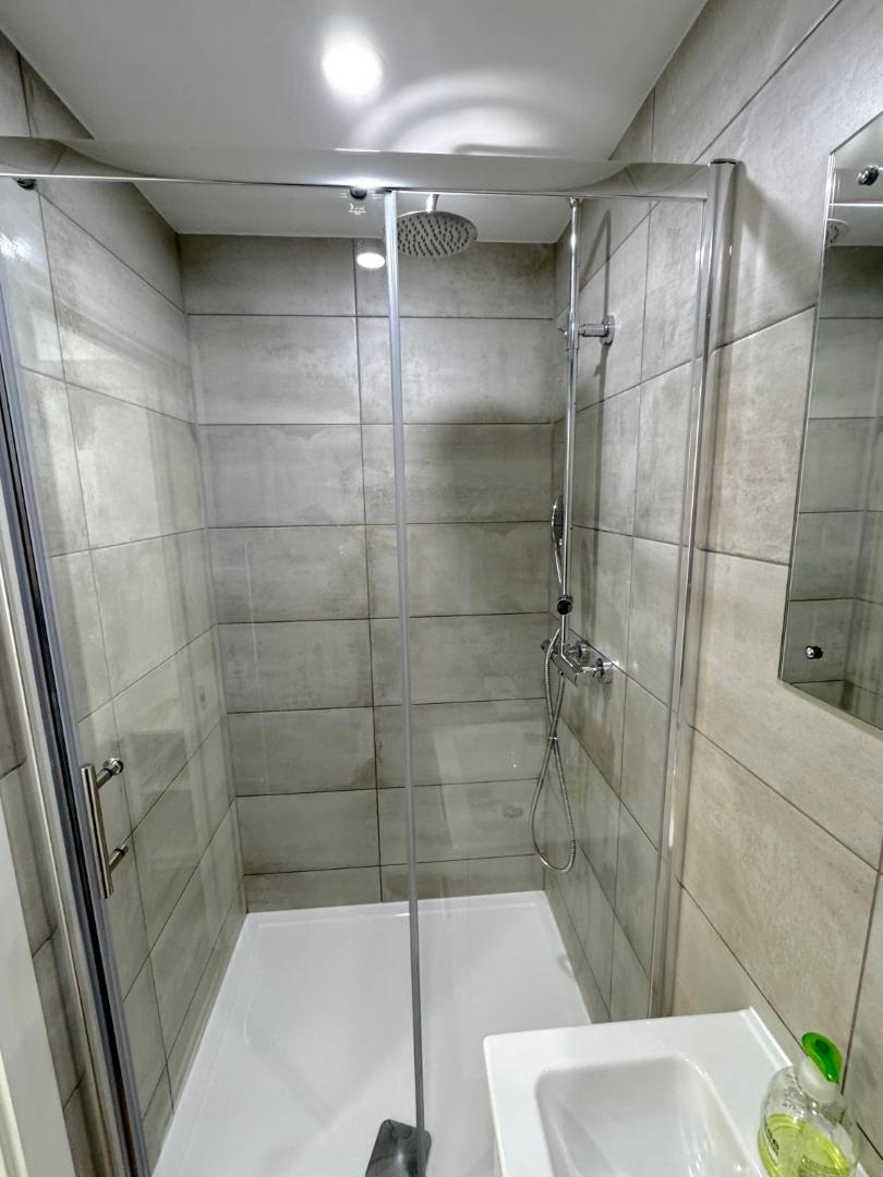 Charlotte Street Rooms by Allo Housing