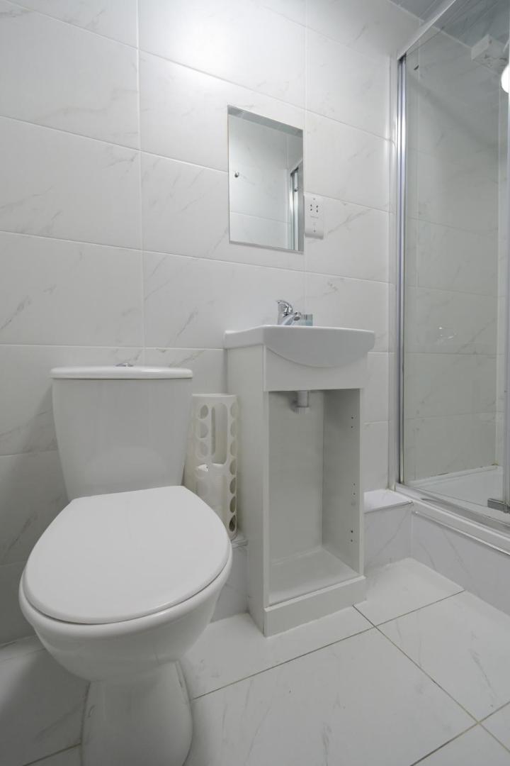 Charlotte Street Rooms by Allo Housing