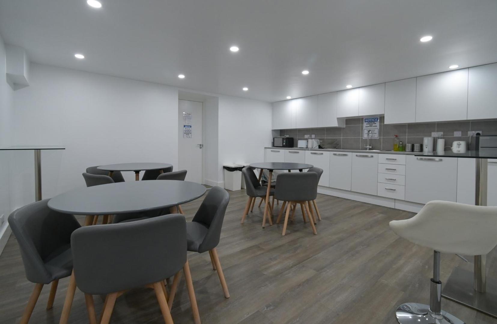 Charlotte Street Rooms by Allo Housing