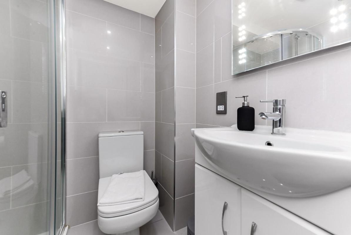 Charlotte Street Rooms by Allo Housing