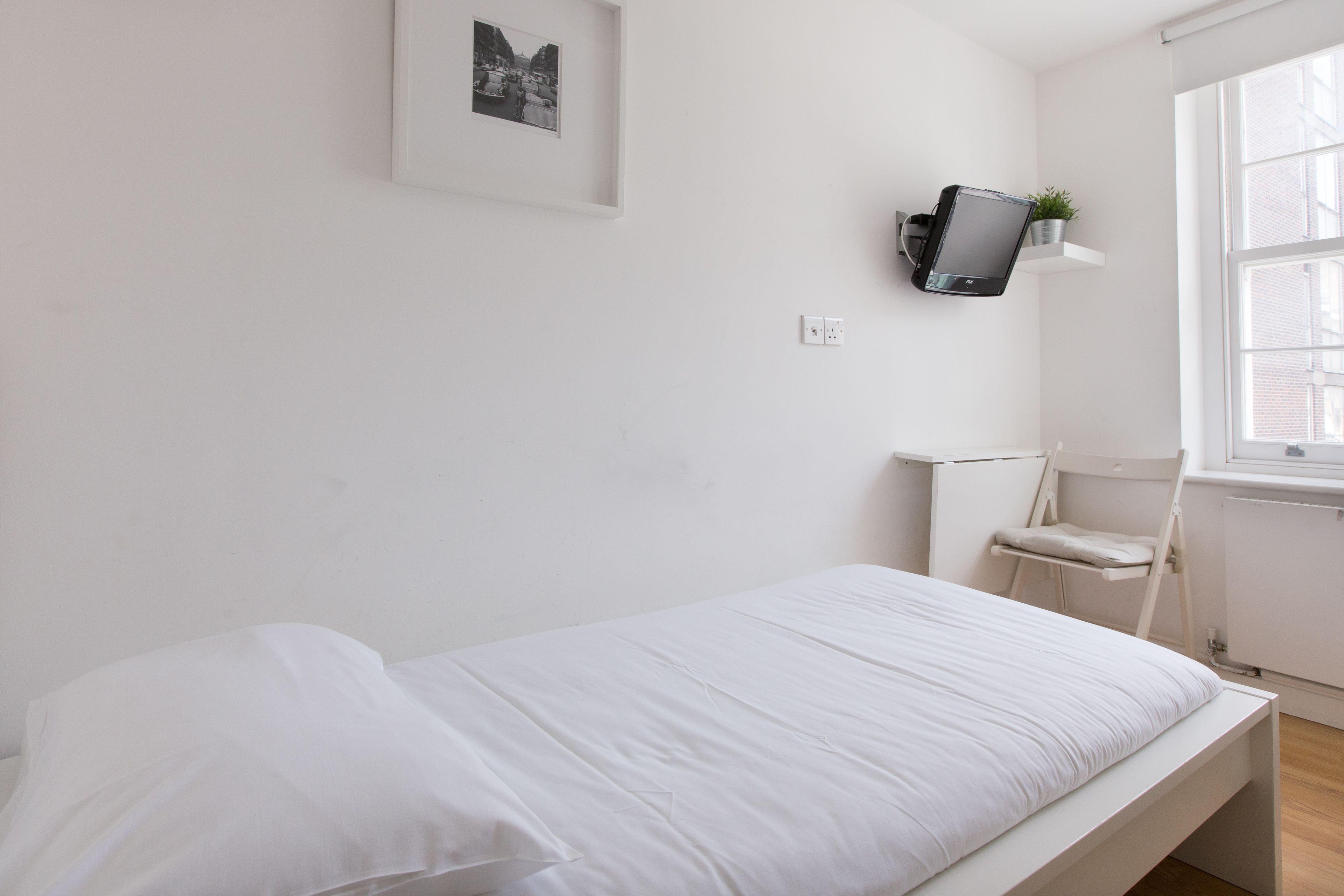 Charlotte Street Rooms by Allo Housing