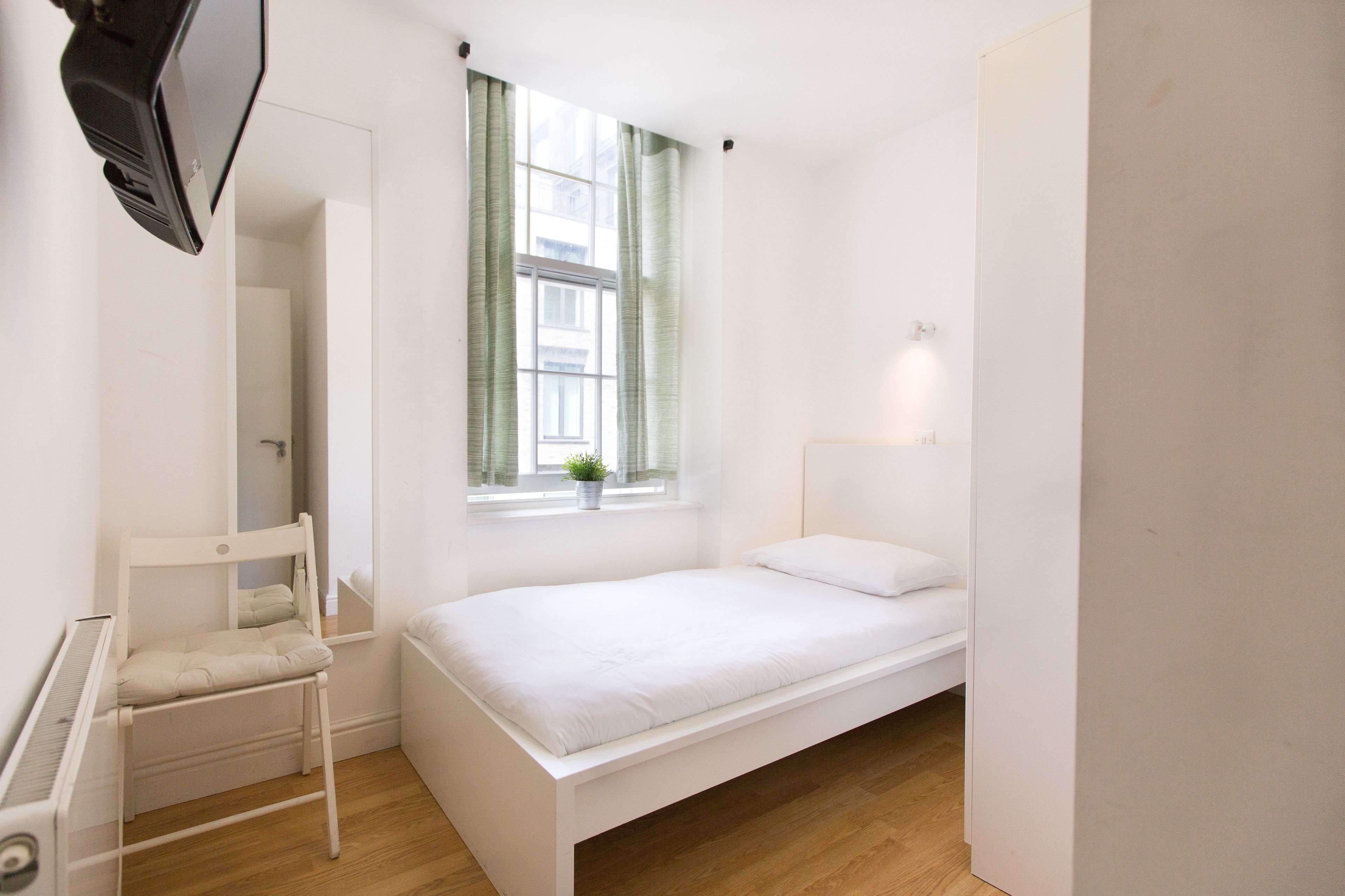 Charlotte Street Rooms by Allo Housing