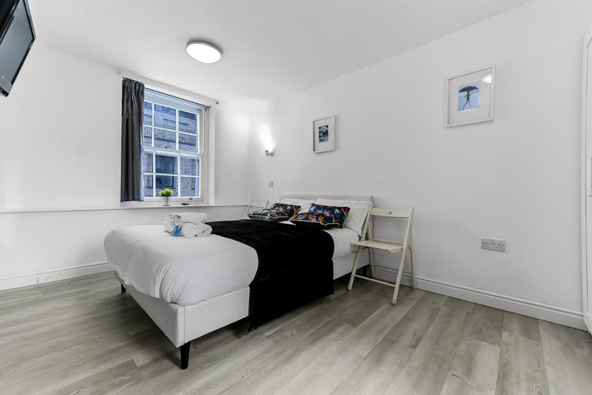 Charlotte Street Rooms by Allo Housing