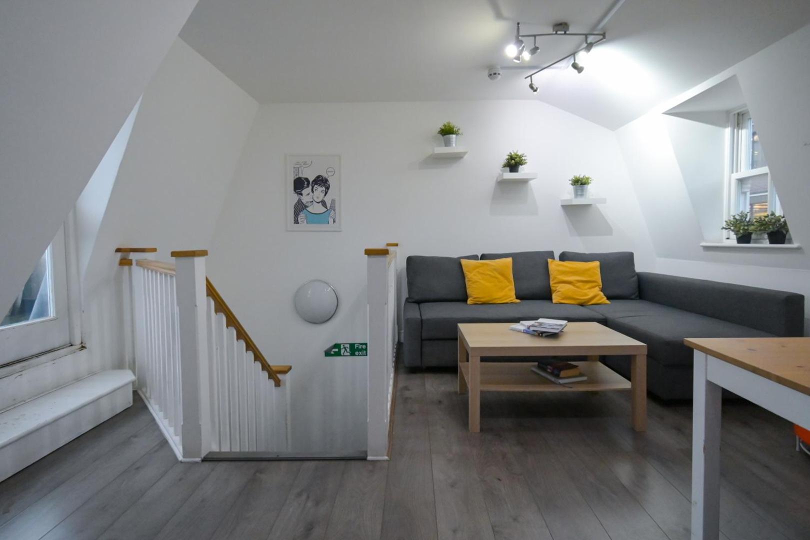 Charlotte Street Rooms by Allo Housing