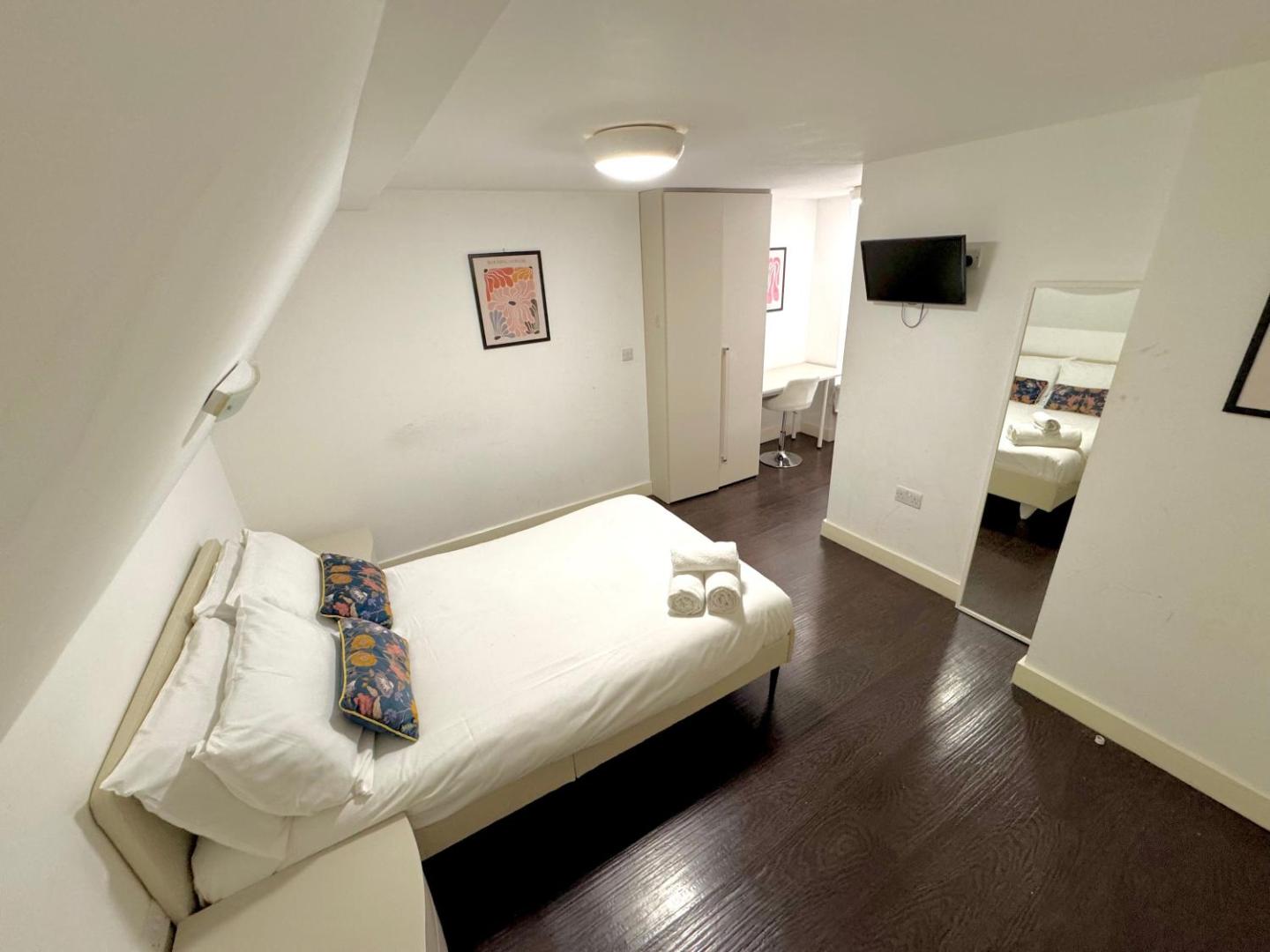 Charlotte Street Rooms by Allo Housing